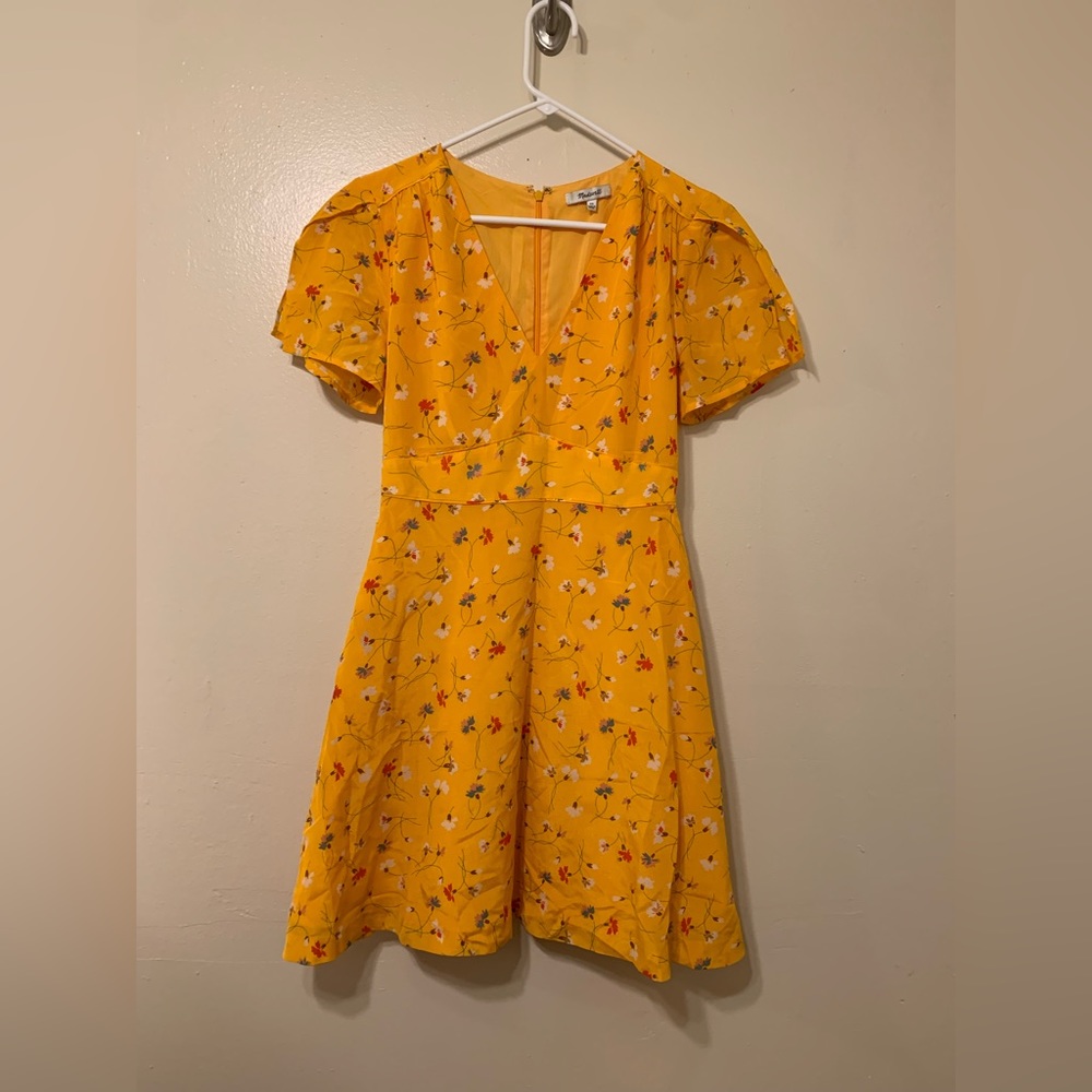 MADEWELL YELLOW SILK V-NECK FLORAL DRESS - 00 - Picture 5 of 7